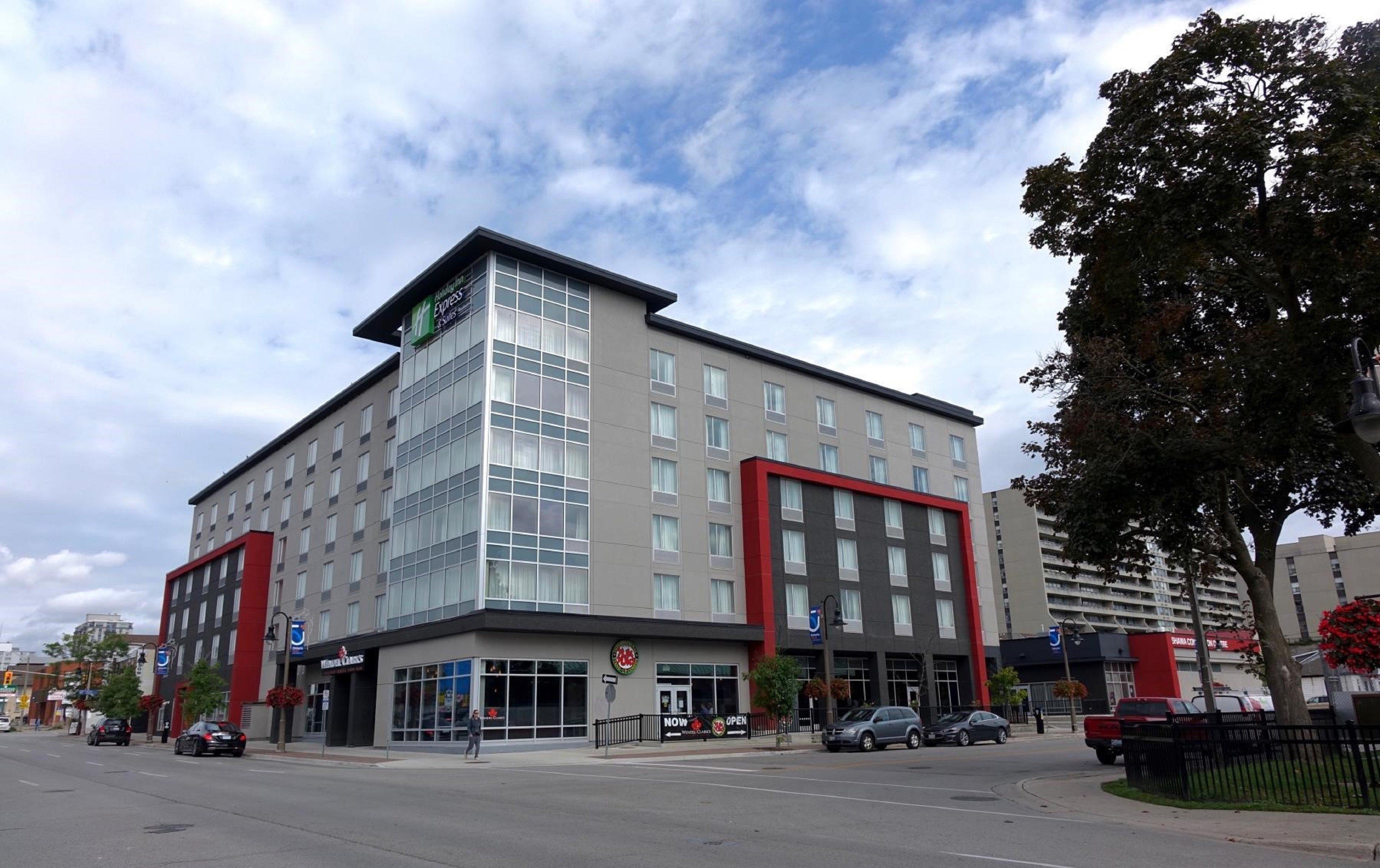 Hotel Express & Downtown - Toronto Area By Ihg